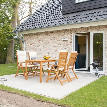 Haus Nordmoewe شقة